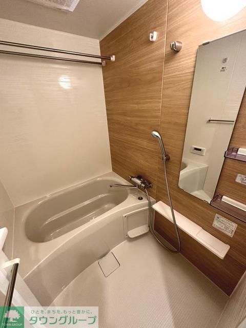 バス・シャワールーム　※写真は同タイプ住戸です。