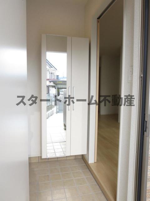 玄関　落ち着いた玄関です