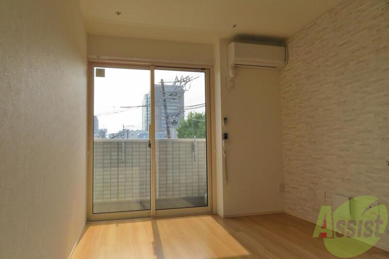 居室・リビング　リビングは、こんな感じで広くて綺麗ですねー。