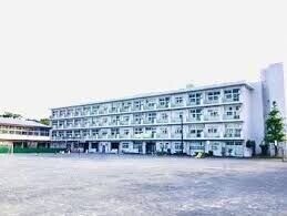 小学校　横浜市立別所小学校（小学校）まで956m
