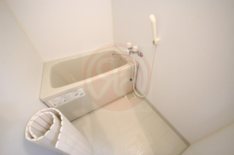 バス・シャワールーム　日々の疲れを癒すお風呂付です