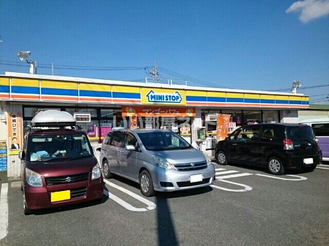 コンビニ　ミニストップ 豊川森店（コンビニ）まで23m
