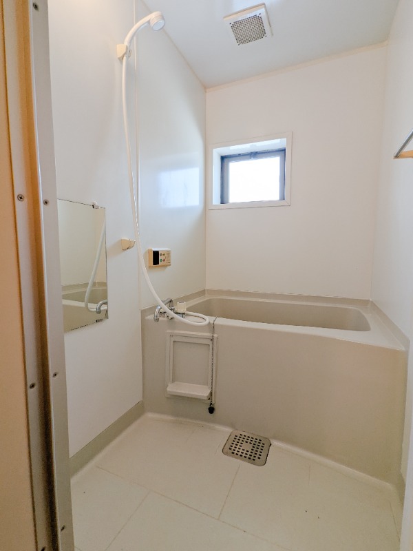 バス・シャワールーム　図面と現状に相違がある場合には現状を優先