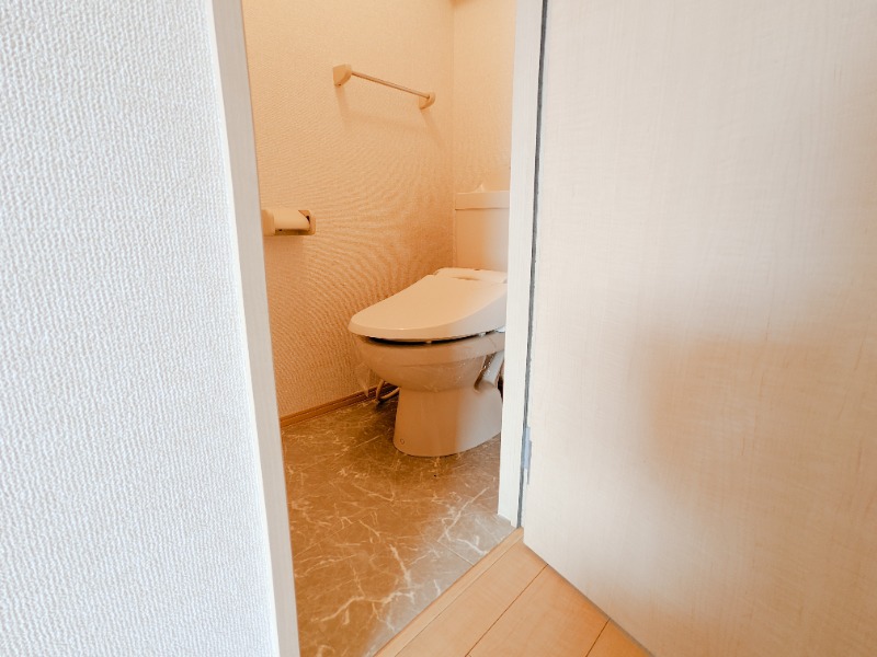 トイレ　図面と現状に相違がある場合には現状を優先