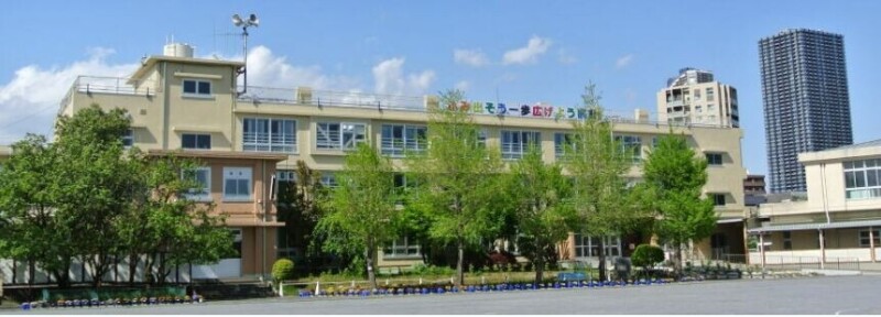 小学校　川崎市立住吉小学校（小学校）まで515m