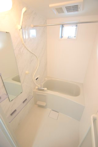 バス・シャワールーム　お風呂です