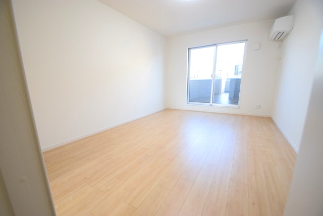 その他部屋・スペース　使い勝手のいい寝室です