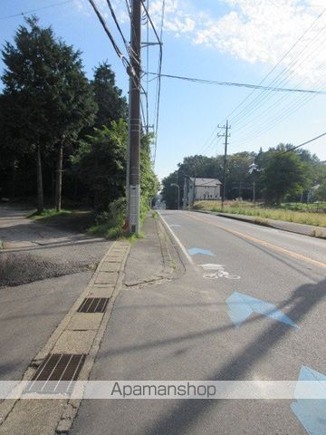 その他　前面道路（その他）まで1m