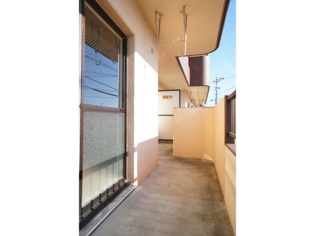 バルコニー　※リノベーション工事中。写真はイメージです。