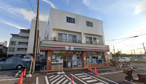 コンビニ　セブンイレブン 市川曾谷店（コンビニ）まで672m