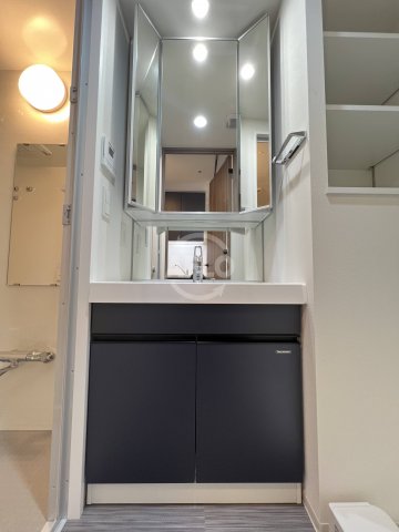 洗面設備　アーバネックス難波WEST　独立洗面台