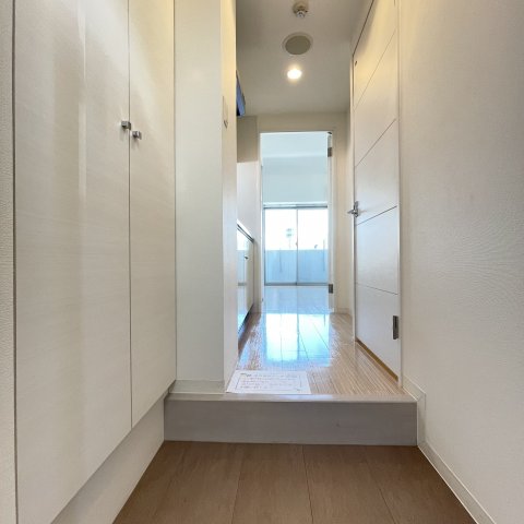 玄関　同仕様のタイプです