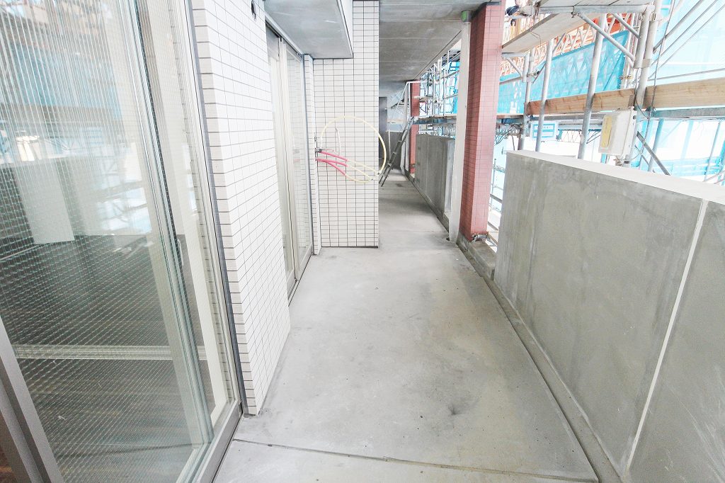 バルコニー　バルコニー