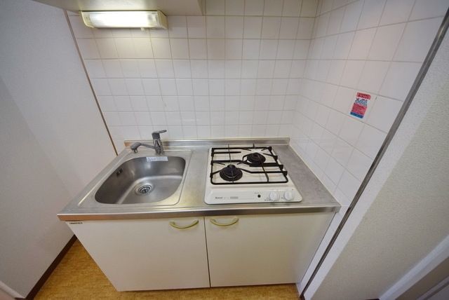 キッチン　★ガスコンロ2口のシステムキッチンです★