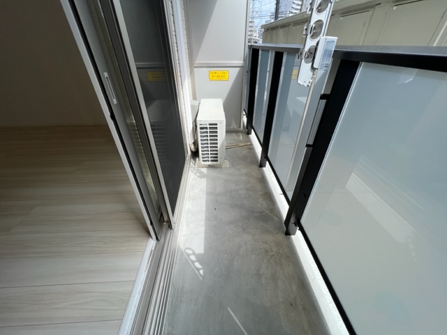 バルコニー　モデル写真