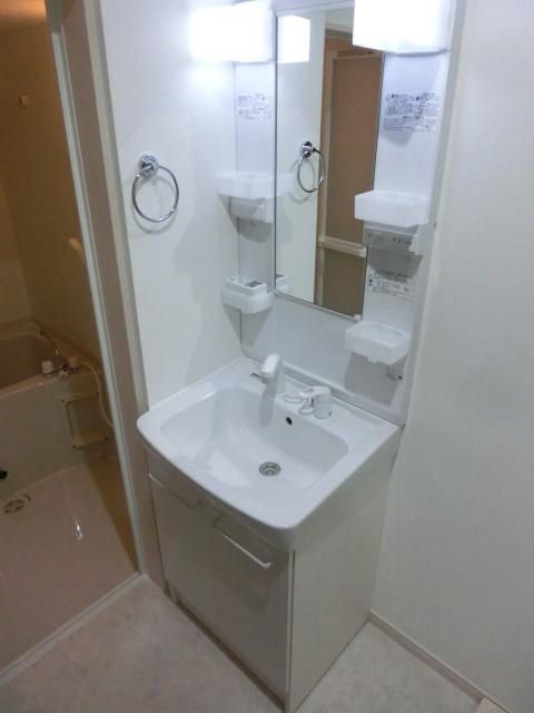 洗面設備　シャンプードレッサー完備