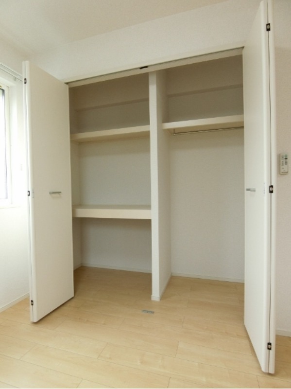 収納　図面と現状に相違がある場合には現状を優先