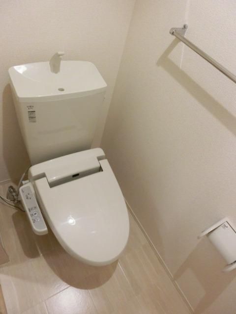 トイレ　※別号室参考写真です