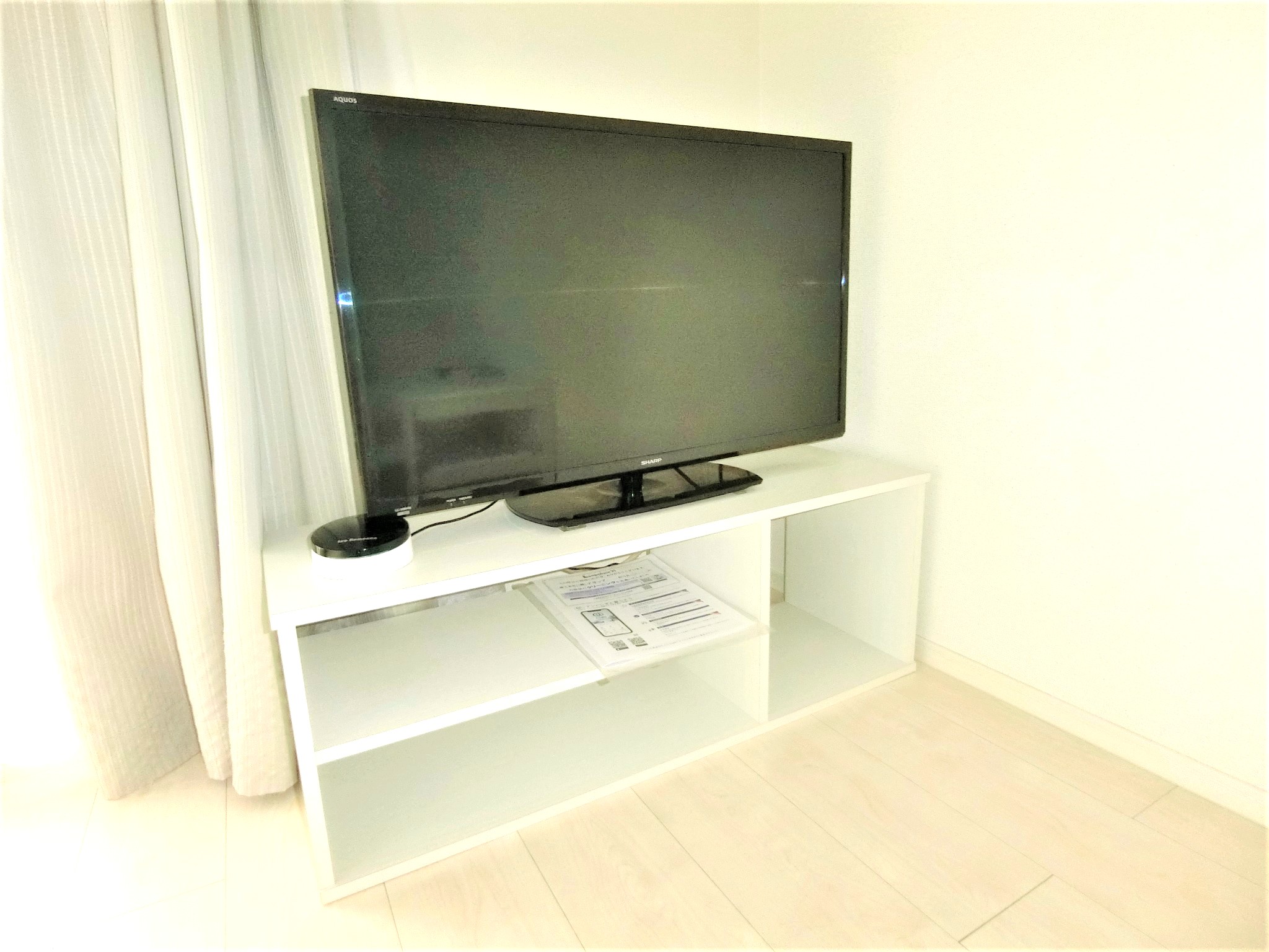 その他設備　テレビとテレビ台が備え付けです☆