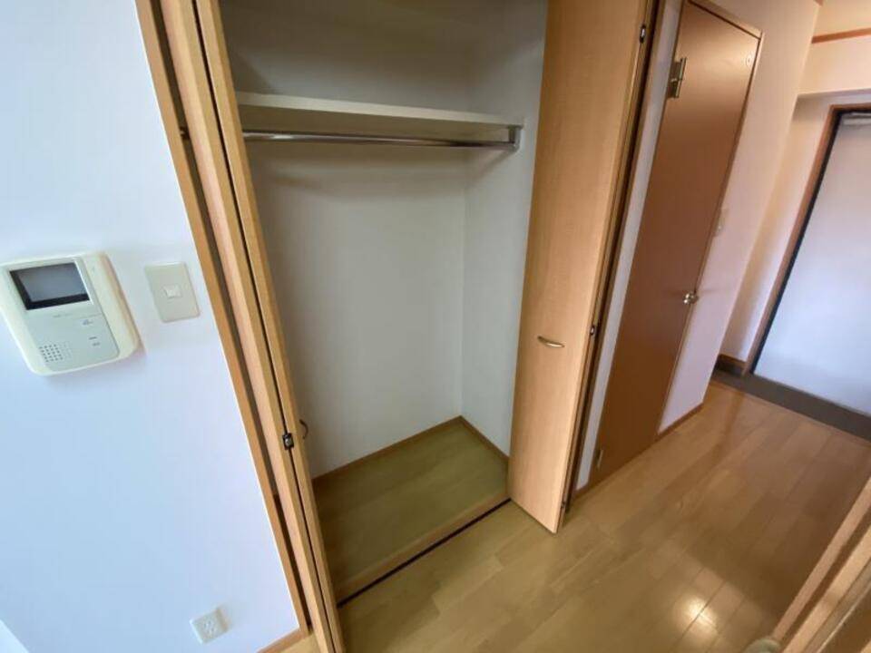 収納　クローゼット