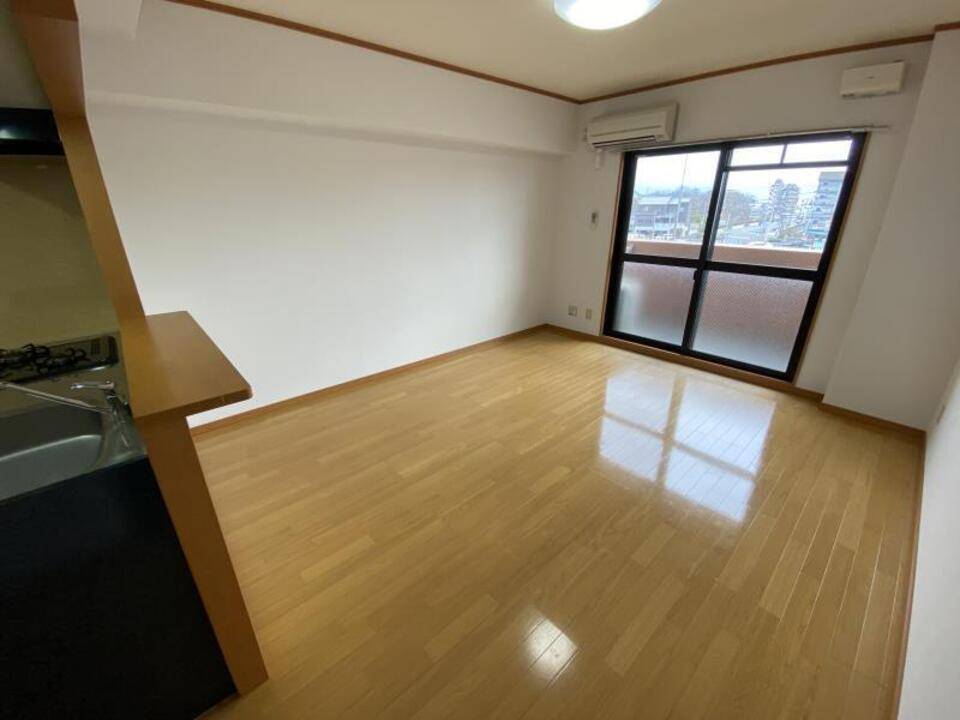 居室・リビング　リビング