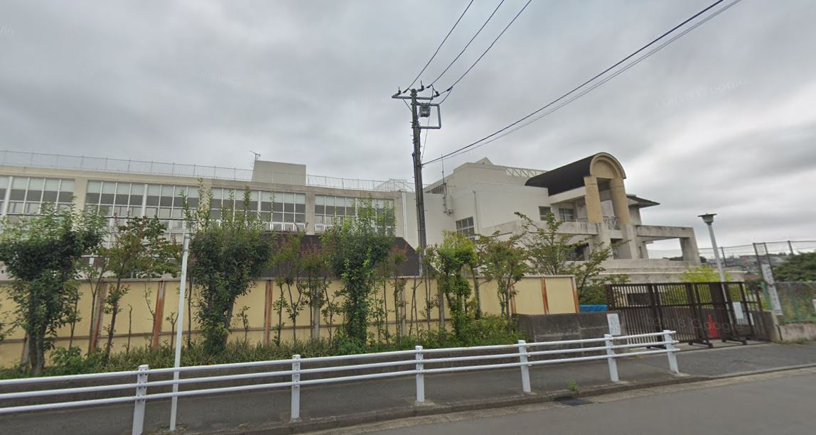 小学校　横浜市立さつきが丘小学校（小学校）まで739m