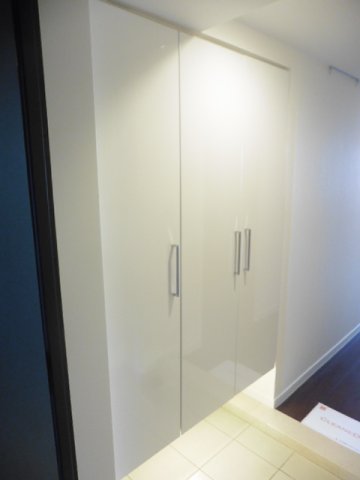 玄関　玄関※別部屋参考写真