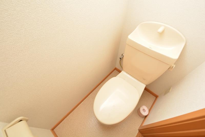 トイレ　シンプルで機能的なトイレです♪