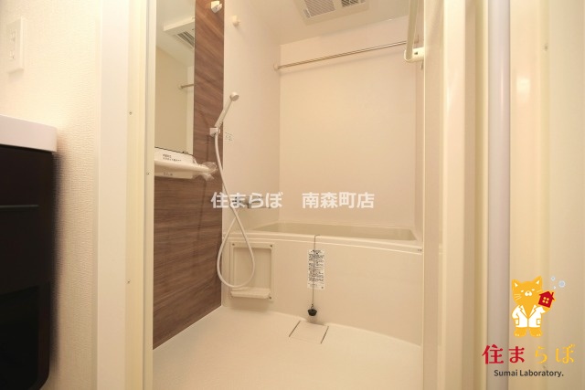 バス・シャワールーム　「見た目じゃなく、心に“しっくりくる”を大切に。」