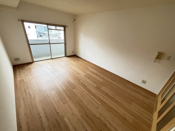 居室・リビング　※別部屋の写真です