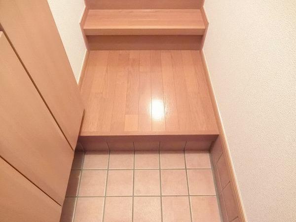 玄関　シューズボックスあり！