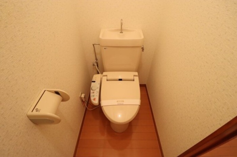 トイレ　図面と現状に相違がある場合には現状を優先