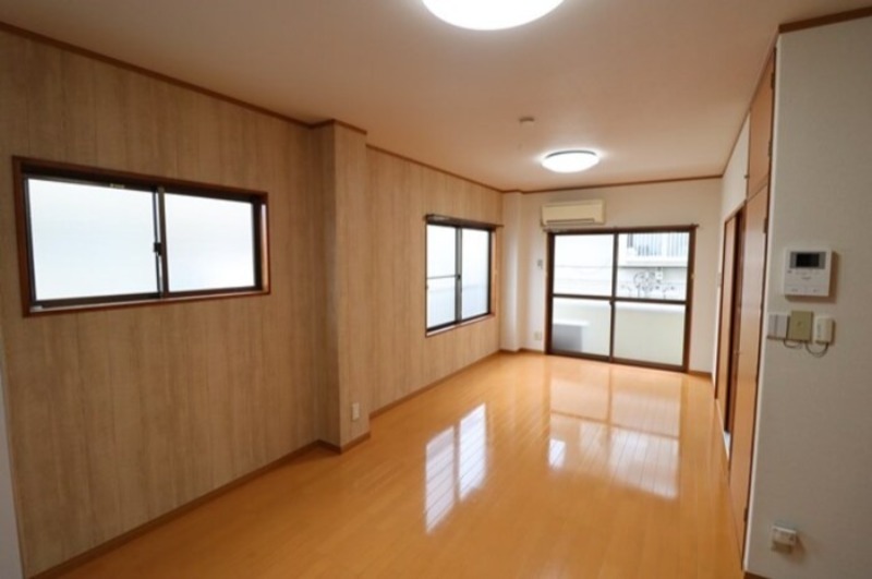 居室・リビング　図面と現状に相違がある場合には現状を優先