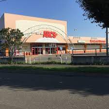 スーパー　スーパーアークス苗穂店（スーパー）まで725m