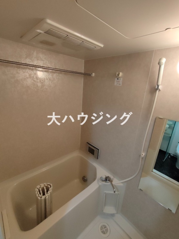 バス・シャワールーム　テレビは視聴できません。