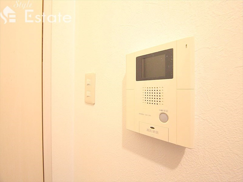 セキュリティ　モニター付きインターホン