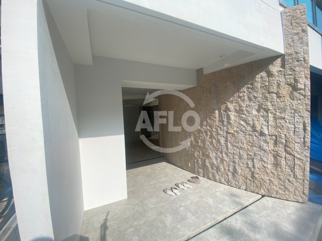 エントランス　Radiation Court　エントランス