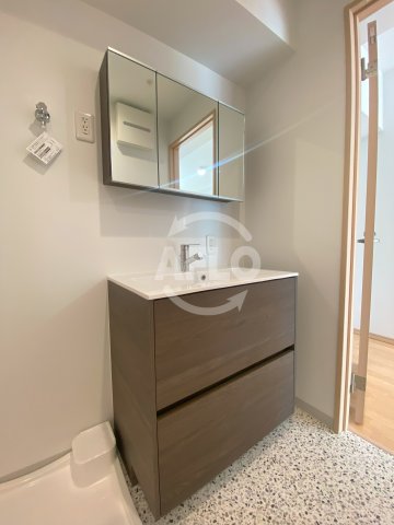 洗面設備　Radiation Court　独立洗面台