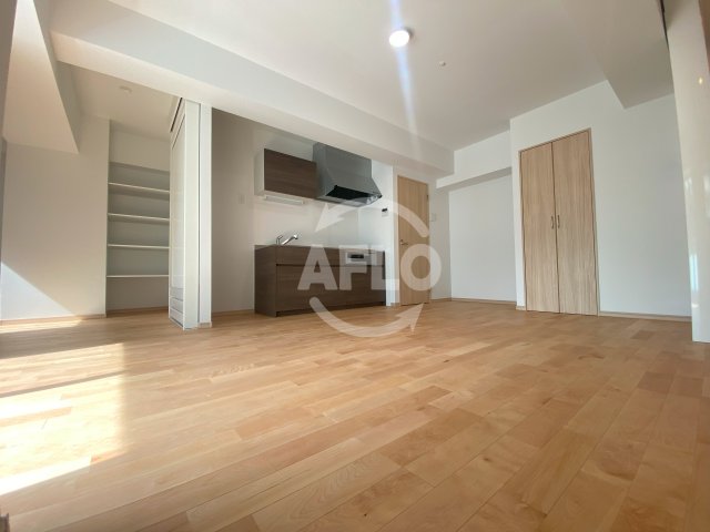 居室・リビング　Radiation Court　洋室