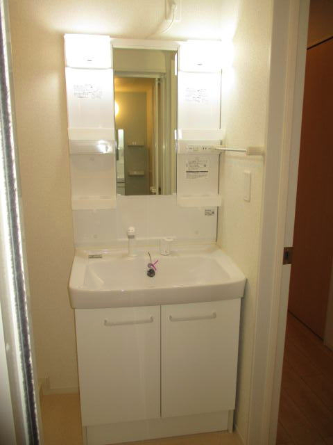 洗面設備　同仕様