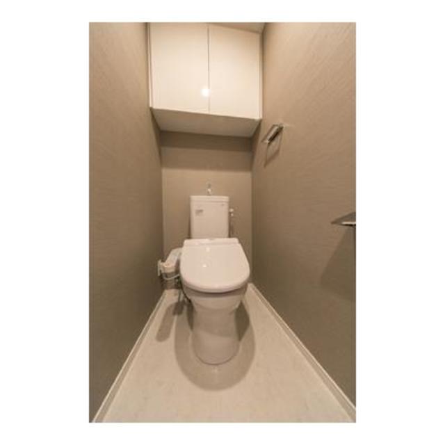 トイレ　※写真は同タイプ住戸です。