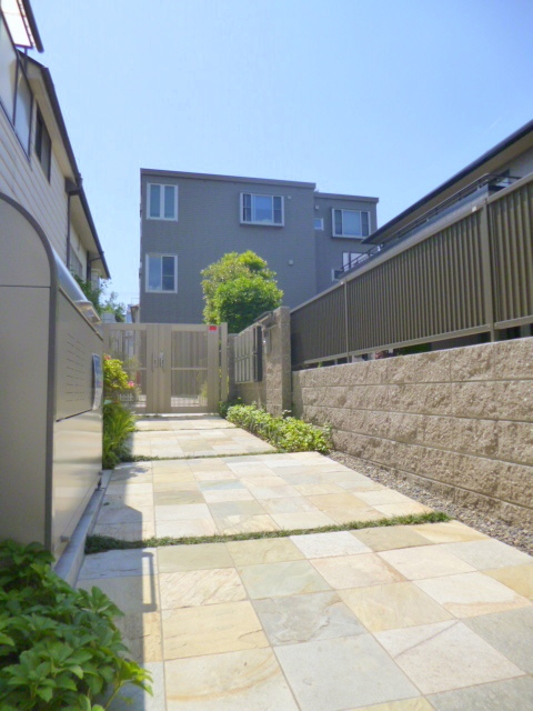 エントランス　エントランススペース