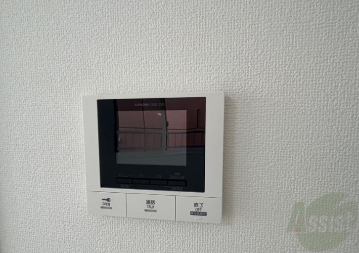 セキュリティ　ＴＶモニター付インターホンです。来客者の顔が見えるので安心！