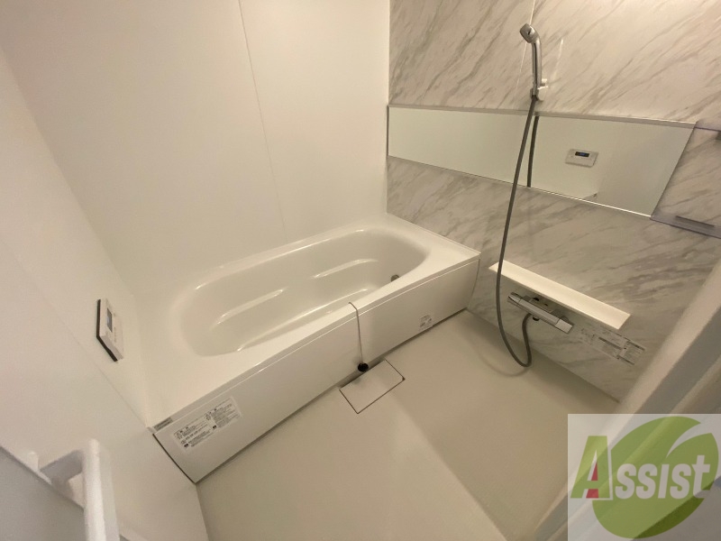 バス・シャワールーム　お風呂です。ゆっくりお風呂につかるのも体に良いですね～