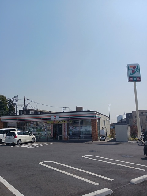 コンビニ　セブンイレブン（コンビニ）まで40m