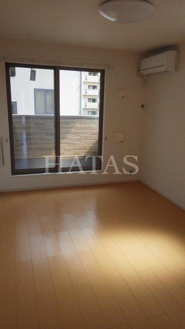 居室・リビング　同物件別部屋です。