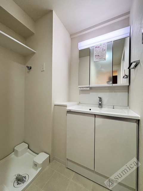 洗面設備　朝の身支度が楽々！！広い洗面＾＾