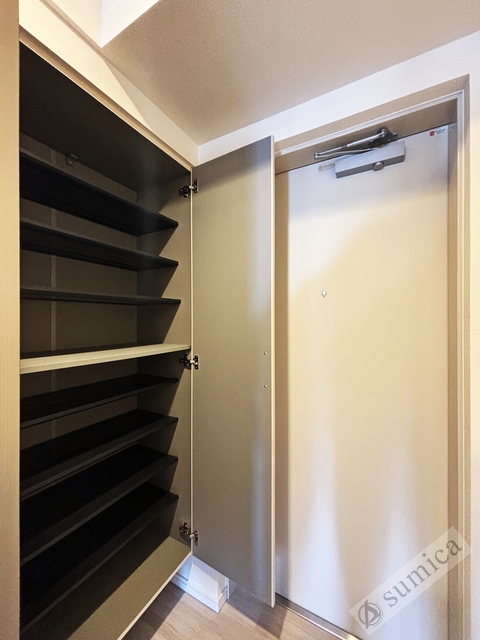 玄関　大容量シューズボックス♪♪