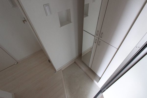 玄関　反転タイプ