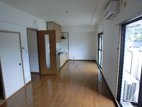 居室・リビング　※同物件別部屋参考写真です。現状優先になります。